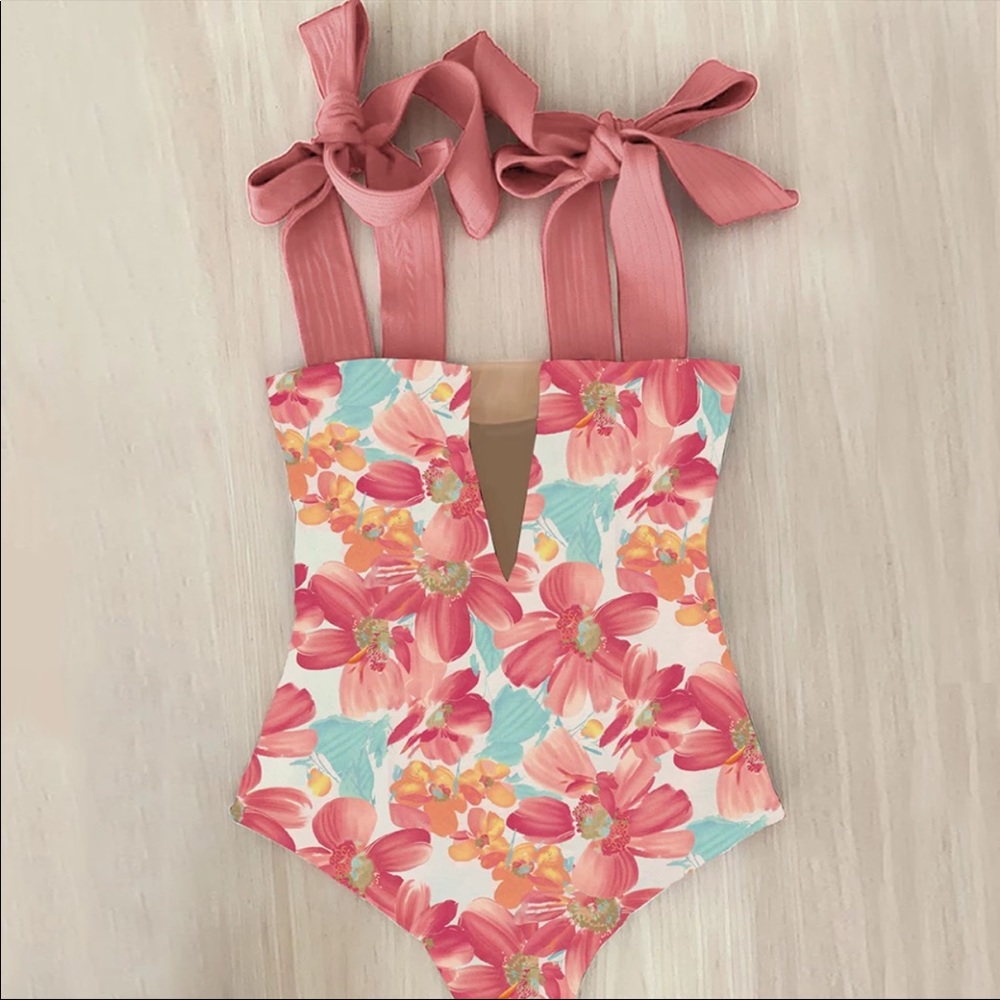 Last One NEW FLORAL SWIMSUIT - SIZE SMALL